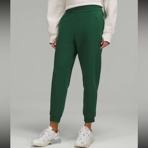 Lululemon Scuba High Rise Jogger 7/8 Length Everglade Green Size 14
